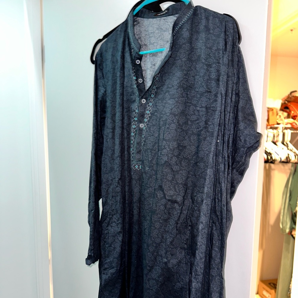 Junaid Jamshed kameez size M